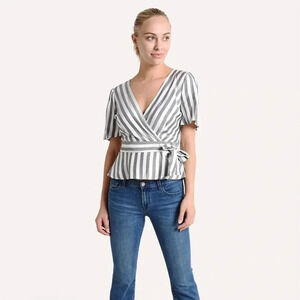 BB DAKOTA Women's Wrappers Delight Stripe Wrap Top